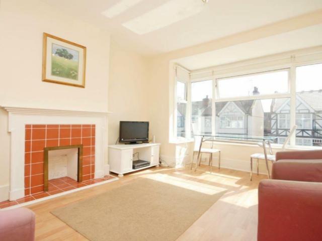 House for rent in London Borough of Hounslow, Greater London
