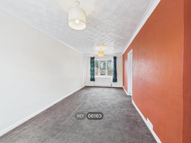 House for rent in Wheldon, Wakefield