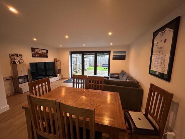 House for rent in California, Key Street