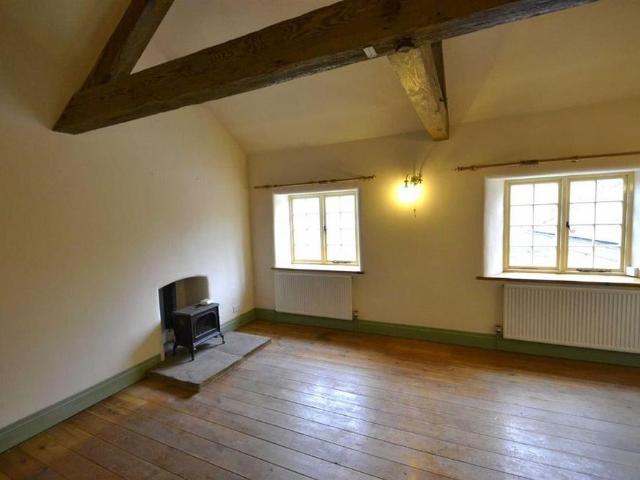 House for rent in Froggatt, East Midlands