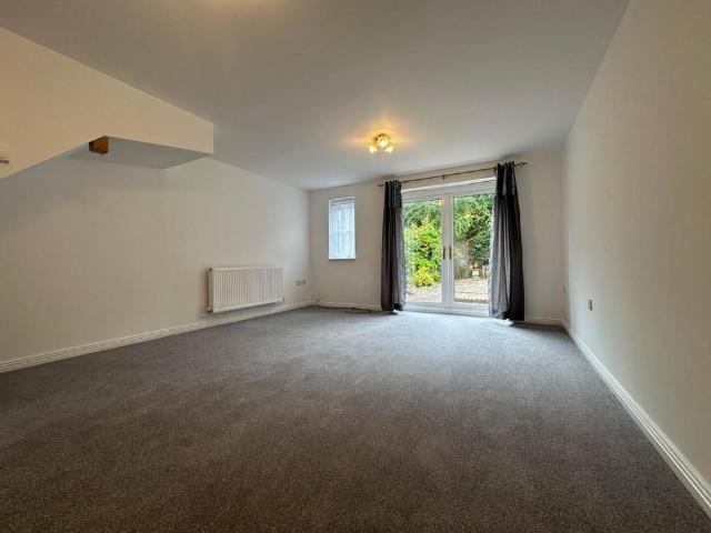 House for rent in Elmsbrook, Evershot