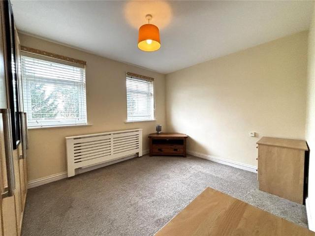 House for rent in Wardle, Burnedge