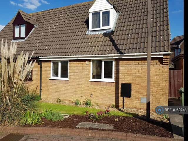 House for rent in Crownhill, Shenley Church End