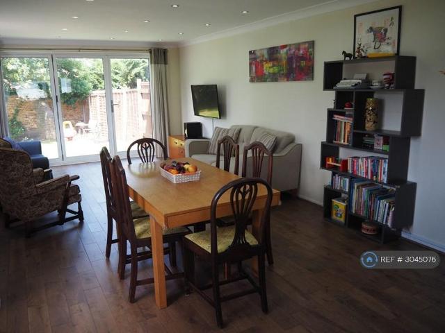 House for rent in Blackhills, Surrey