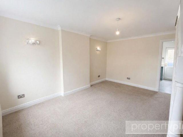 House for rent in Llanharry, Brynsadler