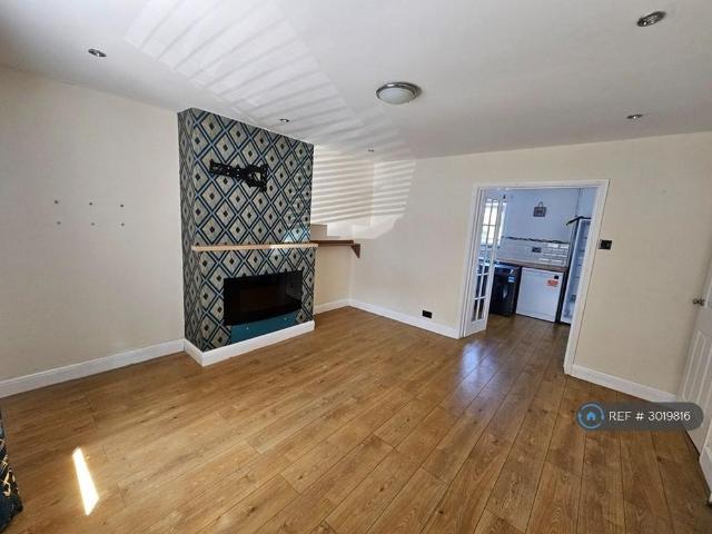 House for rent in The Bridge, Kent