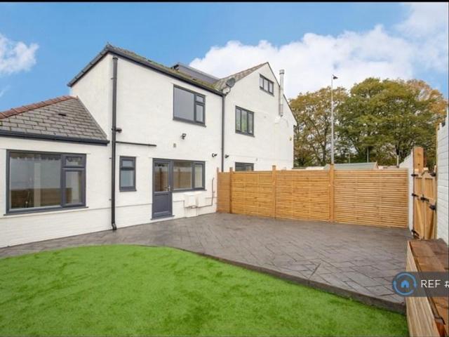 House for rent in Falcon Lodge, Wales