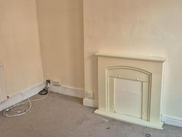 House for rent in Caldermill, East Midlands