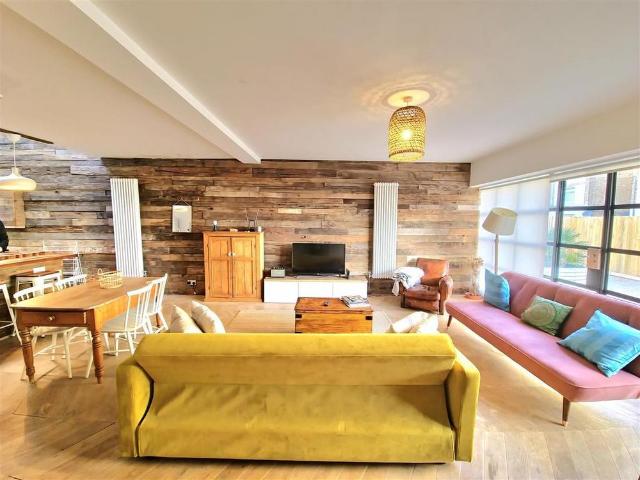 House for rent in Westbrook, Acol