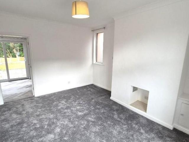 House for rent in Burnedge, Greater Manchester