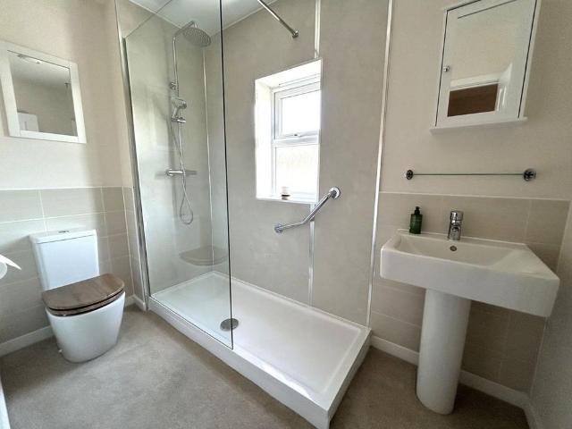 House for rent in Priors Hall Park, Weldon