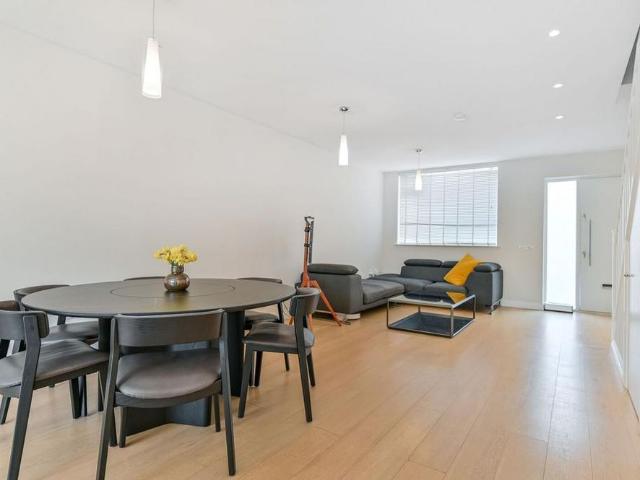 House for rent in Surbiton, Greater London