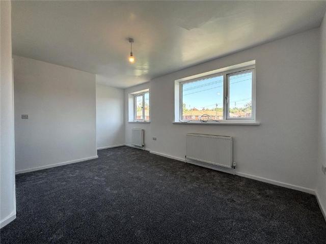 House for rent in Haugh, Burnedge