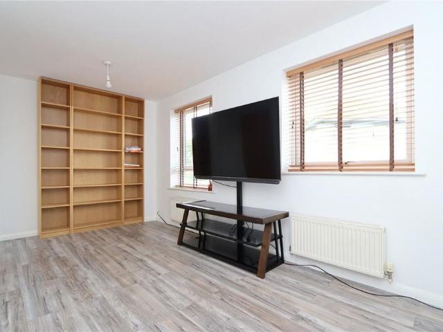 House for rent in Oakridge Park, Old Wolverton