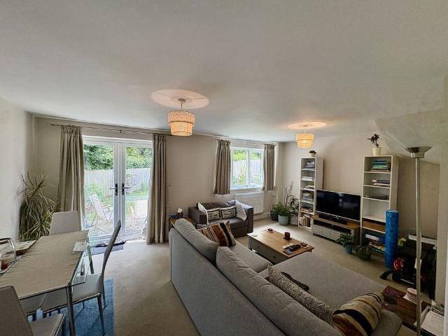 House for rent in Lucastes, Perryfields