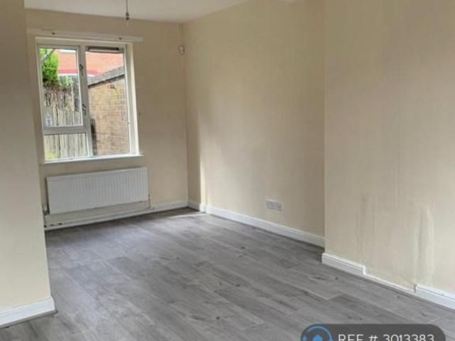 House for rent in Sudden, Burnedge