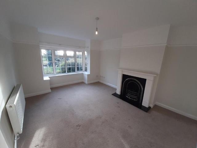 House for rent in Compton, Froggatt