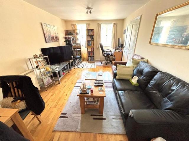 House for rent in Boyden Gate, The Bridge