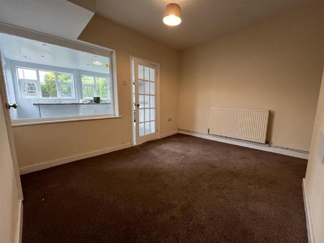 House for rent in Fallings Park, Park Village
