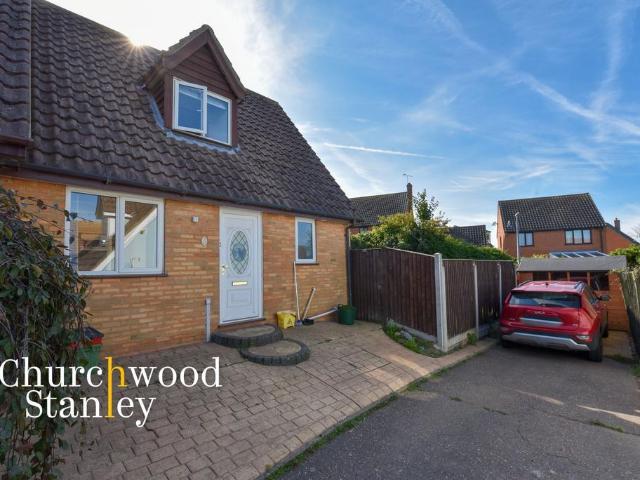 House for rent in Lawford, Dale Hill