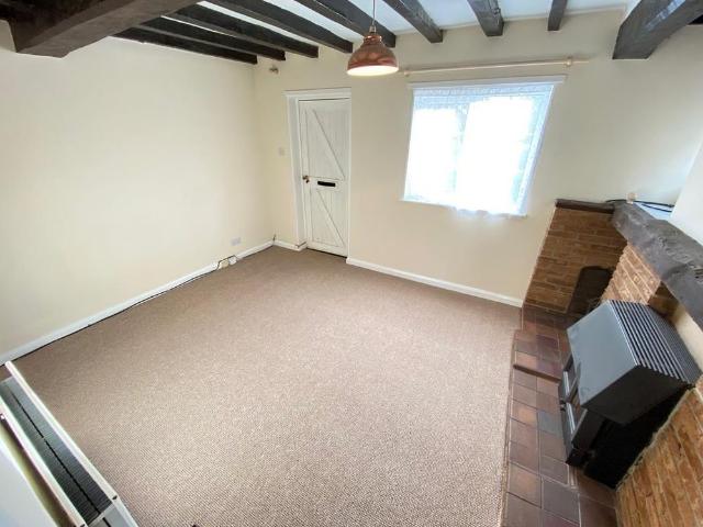 House for rent in Barton In Fabis, East Midlands