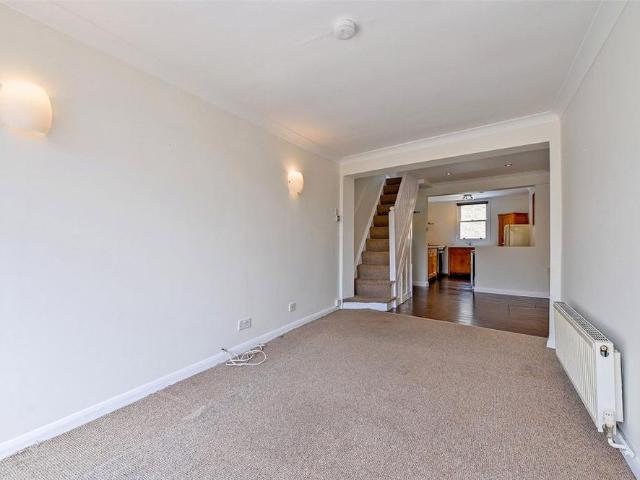 House for rent in Clewer Village, Windsor