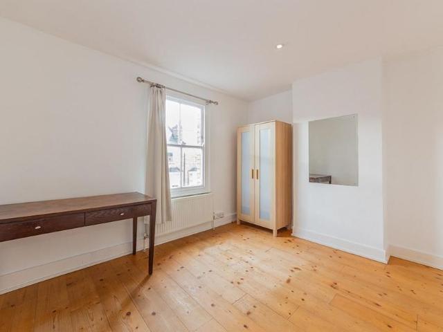 House for rent in Robin Hood, The Slade