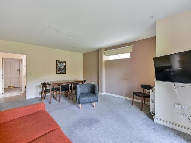 House for rent in Reading