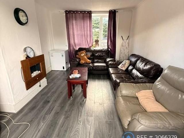 House for rent in Grenoside, Sheffield