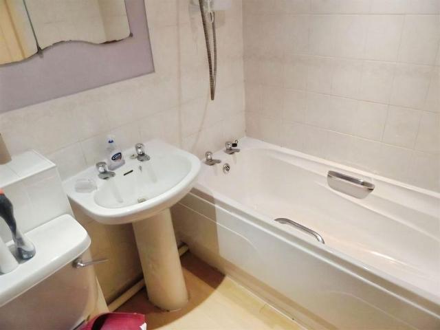 House for rent in Armitage with Handsacre, Boley Park
