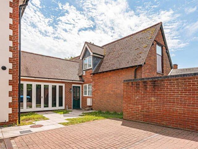Apartment for rent in Caldecott, Dromore