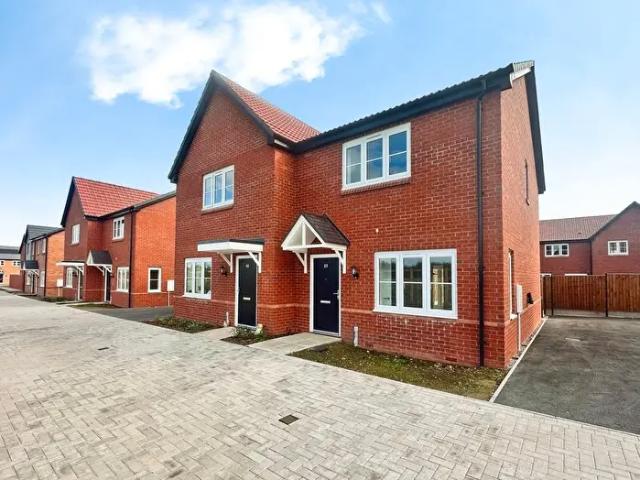 Apartment for rent in Hugglescote, North West Leicestershire