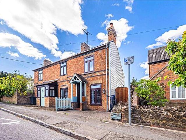 Apartment for rent in Heath And Reach, Bedfordshire