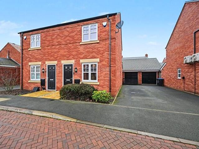 Apartment for rent in Houlton, New Bilton