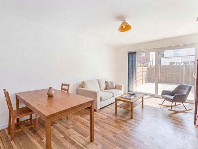 Apartment for rent in Haddon, East Midlands