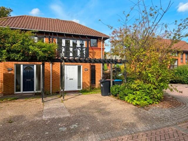 Apartment for rent in Shenley Brook End, Milton Keynes