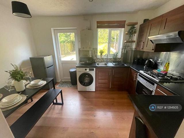 Apartment for rent in Shenley Brook End, Milton Keynes