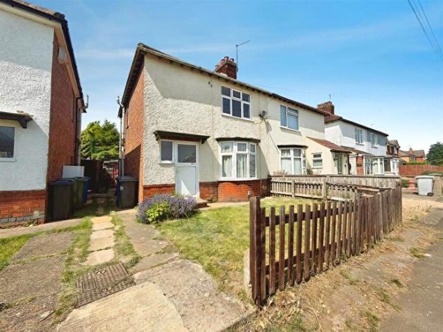 Apartment for rent in Desborough