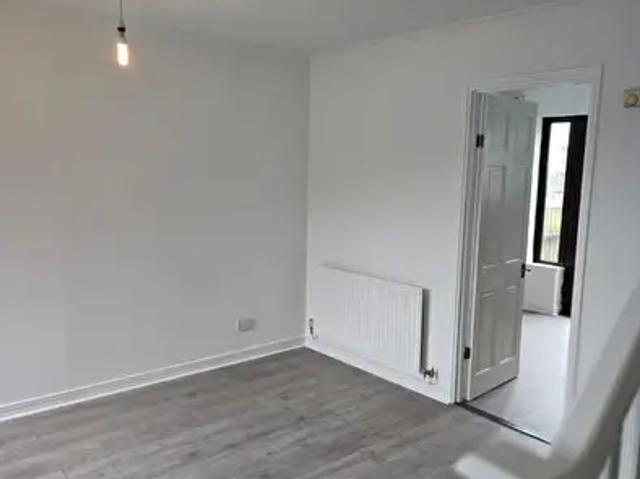 Apartment for rent in Graigfelen, Clydach