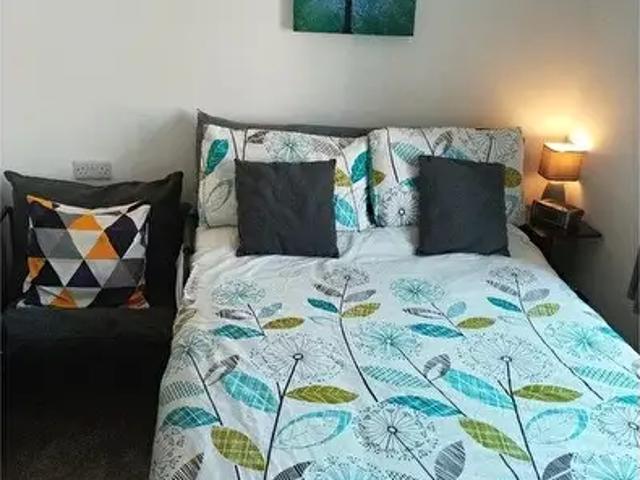 Apartment for rent in Fforest-fach, Swansea