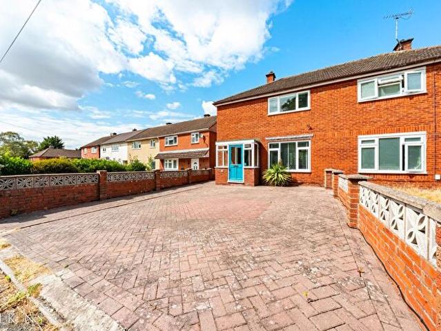 Apartment for rent in Leyfields, Kettlebrook