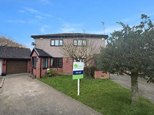 Apartment for rent in Ynysawdre, Brynmenyn