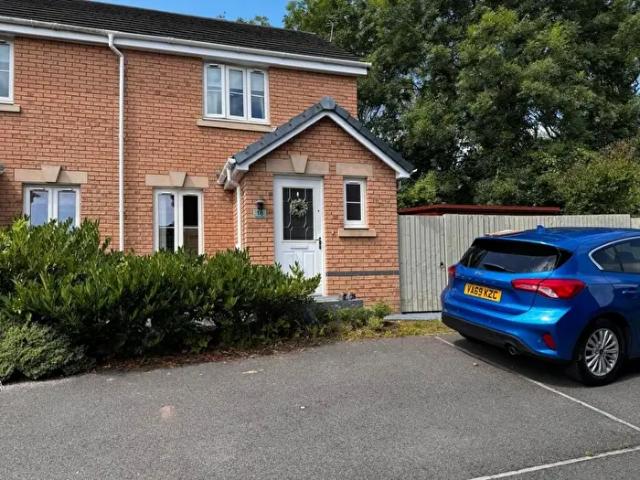 Apartment for rent in Llanharry