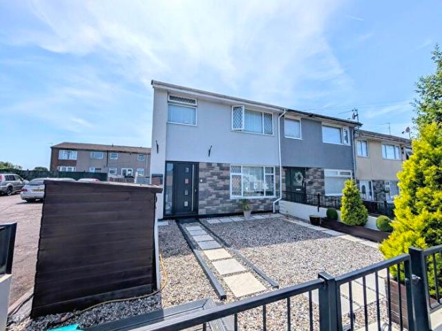 Apartment for rent in Llantrisant, Beddau