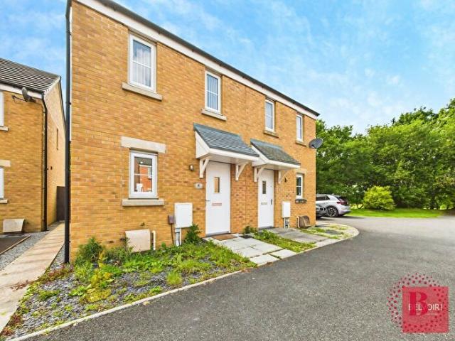 Apartment for rent in Gorseinon, Wales