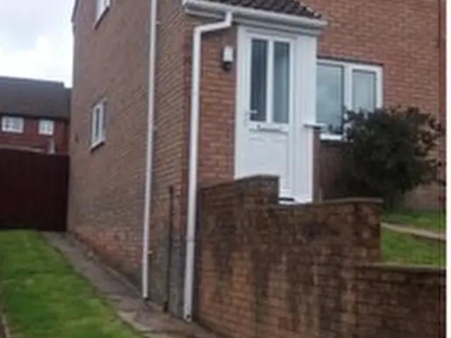 Apartment for rent in Fforest-fach, Swansea