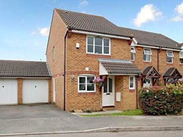 Apartment for rent in Greater Leys, The Slade