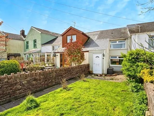 Apartment for rent in Newcastle Higher, Pen-y-fai