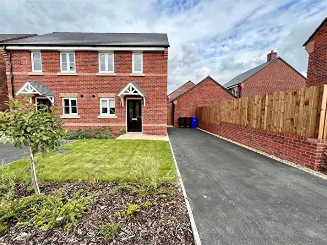Apartment for rent in Beamhurst, Staffordshire