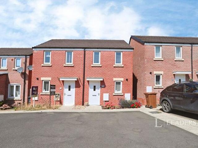 Apartment for rent in Priors Hall Park, Weldon
